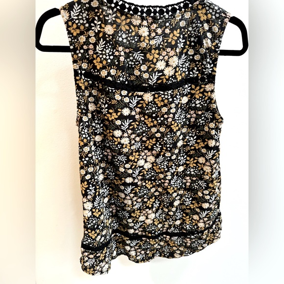 LUCKY BRAND sleeveless top - Picture 2 of 6